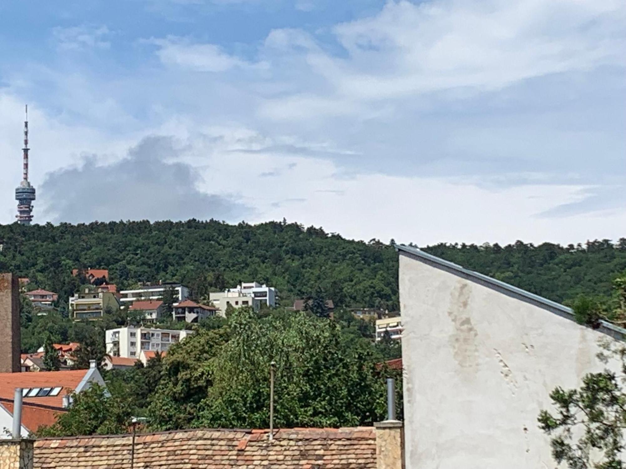 City Hotel Agoston Πετς Εξωτερικό φωτογραφία